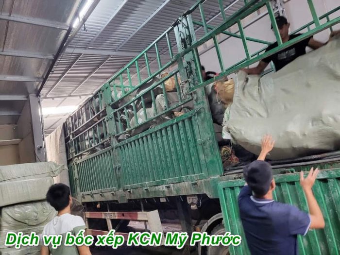 Dịch Vụ Bốc Xếp KCN Mỹ Phước dich vu boc xep kcn my phuoc chuyen nghiep 1 e1671157839516
