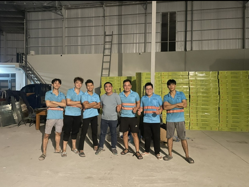 contact nhan luc kien vang
